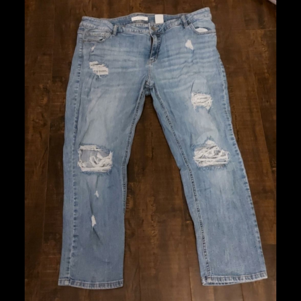 eunina. Distressed Blue Jeans